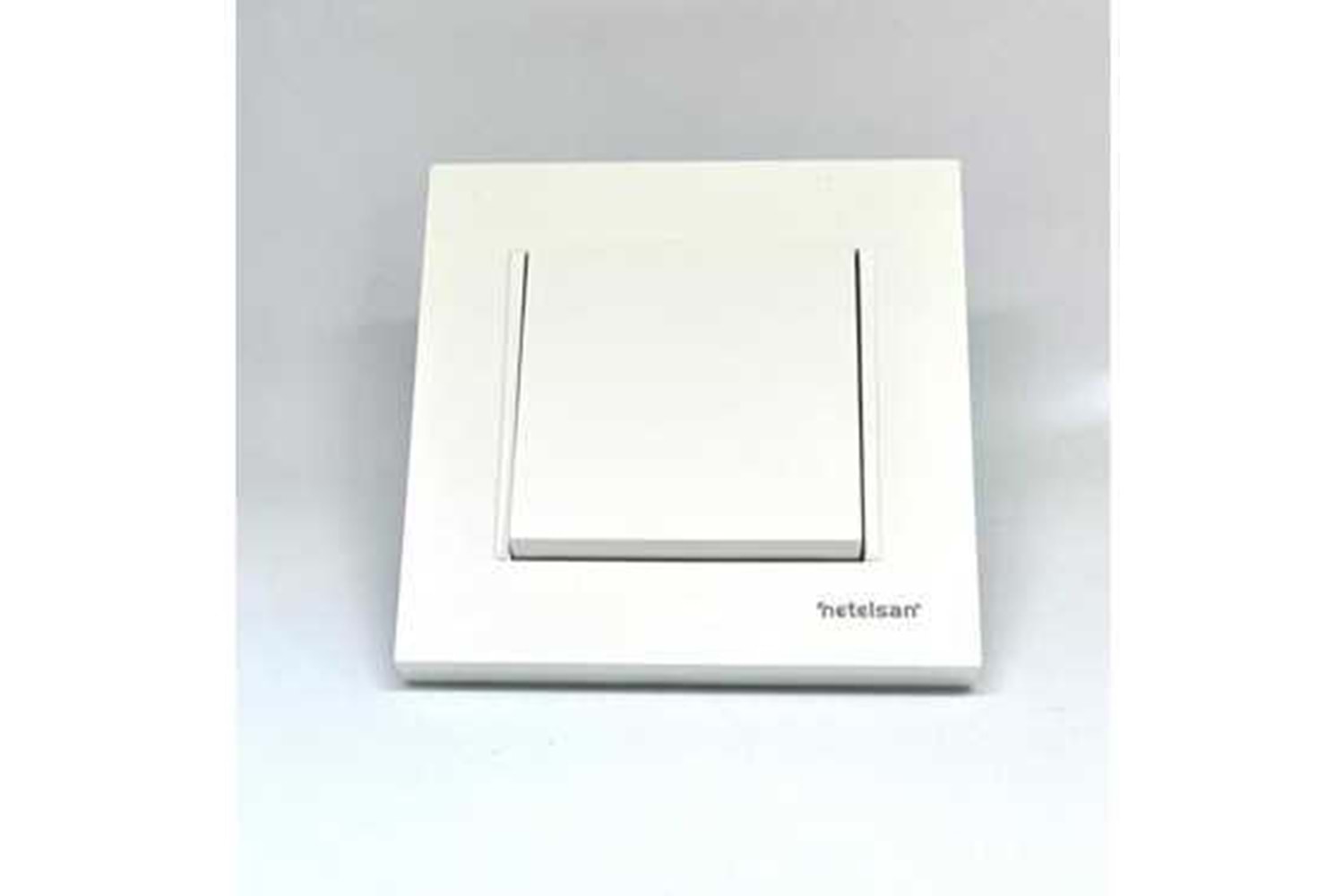 Netelsan Anahtar Tekli Beyaz