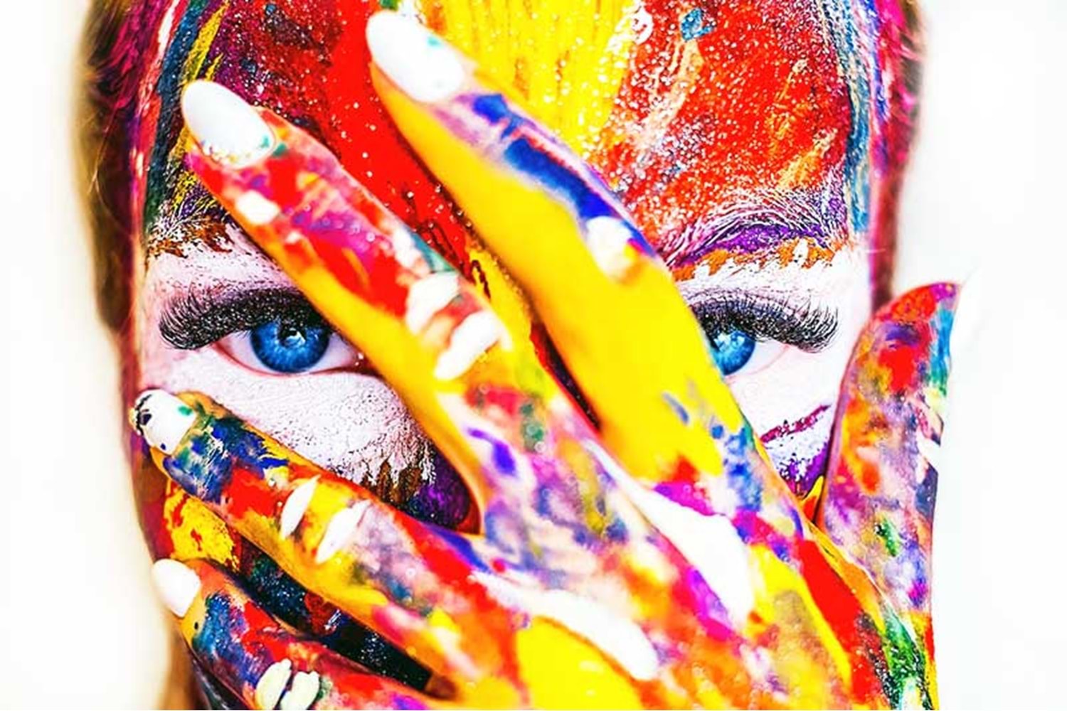 Akçalı Sprey Boya 400 ML Parlak Beyaz 301